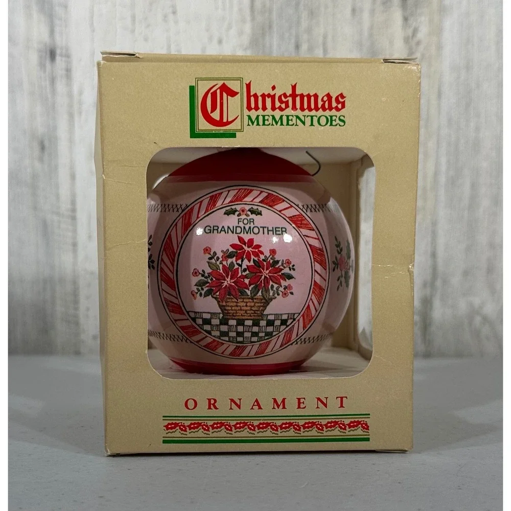 Christmas Mementoes Ornament Grandmother Poinsettia Floral Vintage Sears READ‎